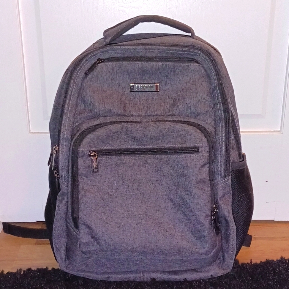 Kenneth Cole Reaction backpack